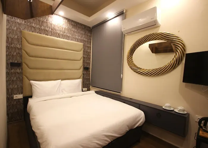 Hotel Taksim By Rich 3*